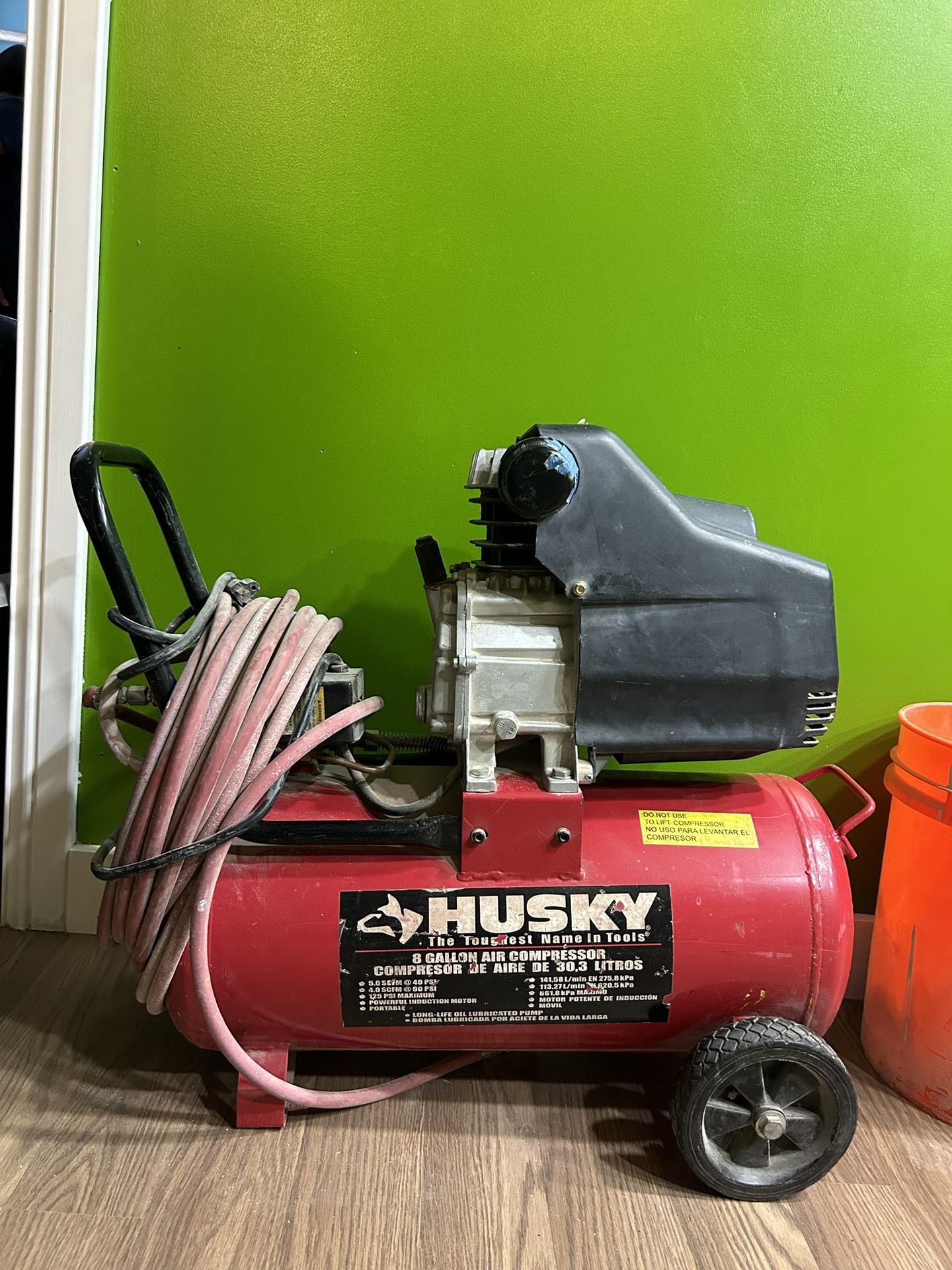 Husky Air Compressor 8 Gallon