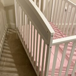 Graco Convertible Crib