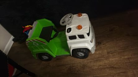 Dumpster Truck
