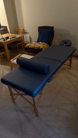 StrongLite Massage Table