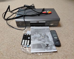 Zenith DVD player Model DVD 2201, 3D Surround Sound MP3 Decoder vintage