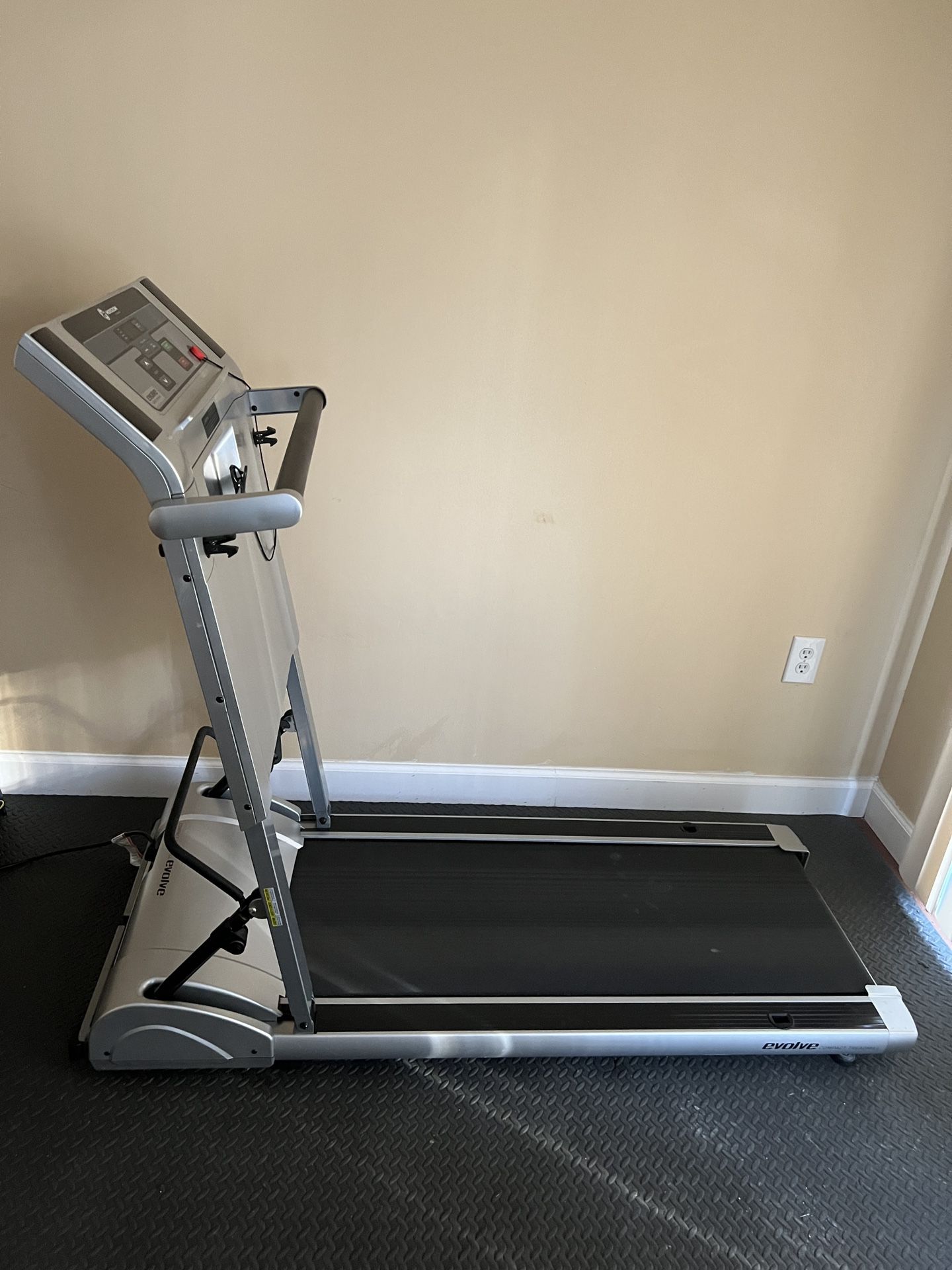 Horizon Evolve Compact Treadmill