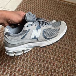 New balances 2002r