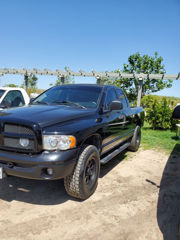 2003 Dodge Ram 1500 5.7L Hemi 4x4 Quad cab for Sale in Los