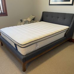 Full Size Mid-Mod Style Bed Frame & Free Mattress