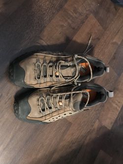 Merrell hiking shoes 9.5
