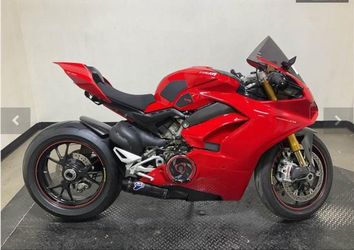 2019 Ducati Panigale V4 S