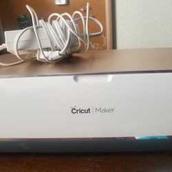 Cricut Maker