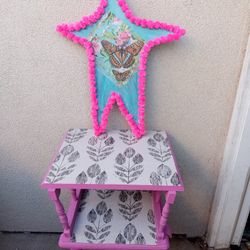 Sweet Vintage Wood Table 