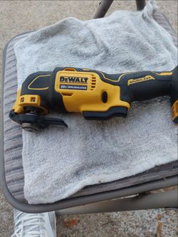 Dewalt multitool perfect condicion 75.00