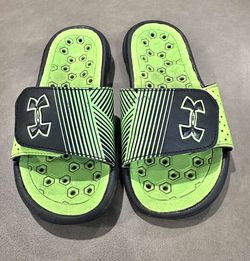 Youth Under Armour Slide Sandals, Size 13