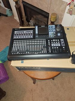 Tascam DP32SD Digital Portastudio