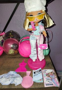 New LOL doll + accessories