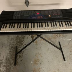 Casio Electric Keyboard 