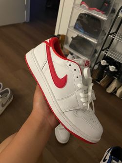aj1 low university red