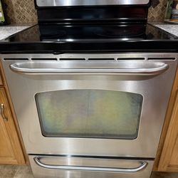 Appliances Stove/ Dishwasher