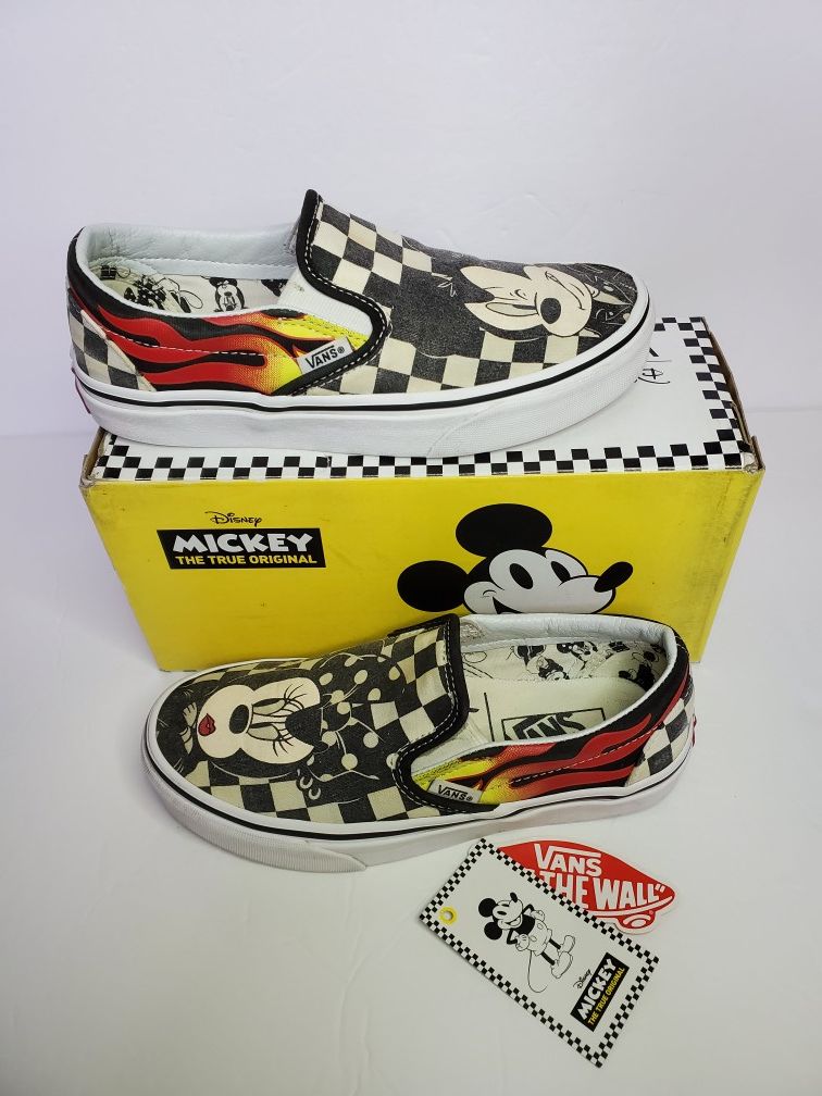 Vans x Disney Classic Slip On 90th Anniversary Mickey & Minnie - Women’s Size 5.5