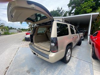 Chevrolet Tahoe Full-Size SUV