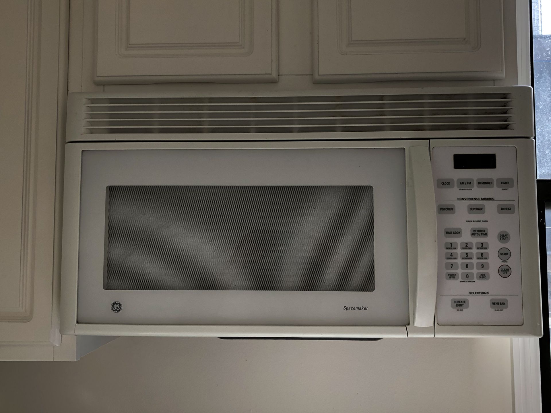 GE under cabinet microwave