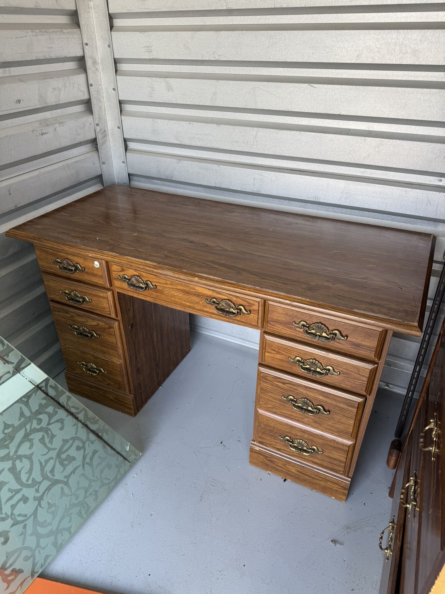 Classic Wooden Desk w/ 7 Drawers – Solid & Functional - Office Furniture