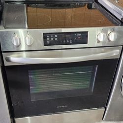 Frigidaire, Slide-in Glass Top Stove 