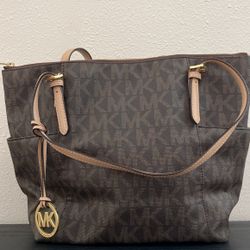 Michael Kors - Shoulder Tote