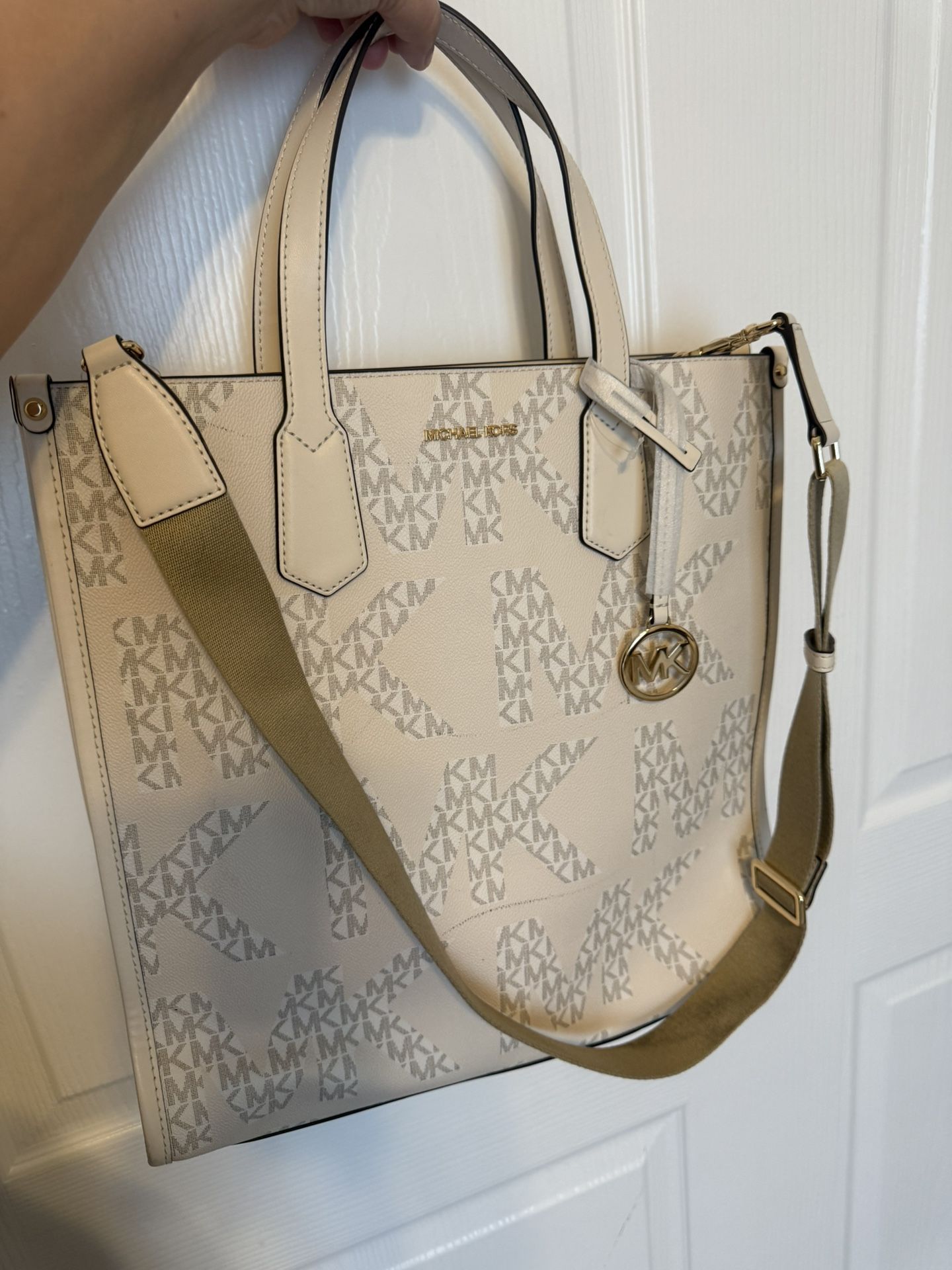 New Michael Kors Tote Bag