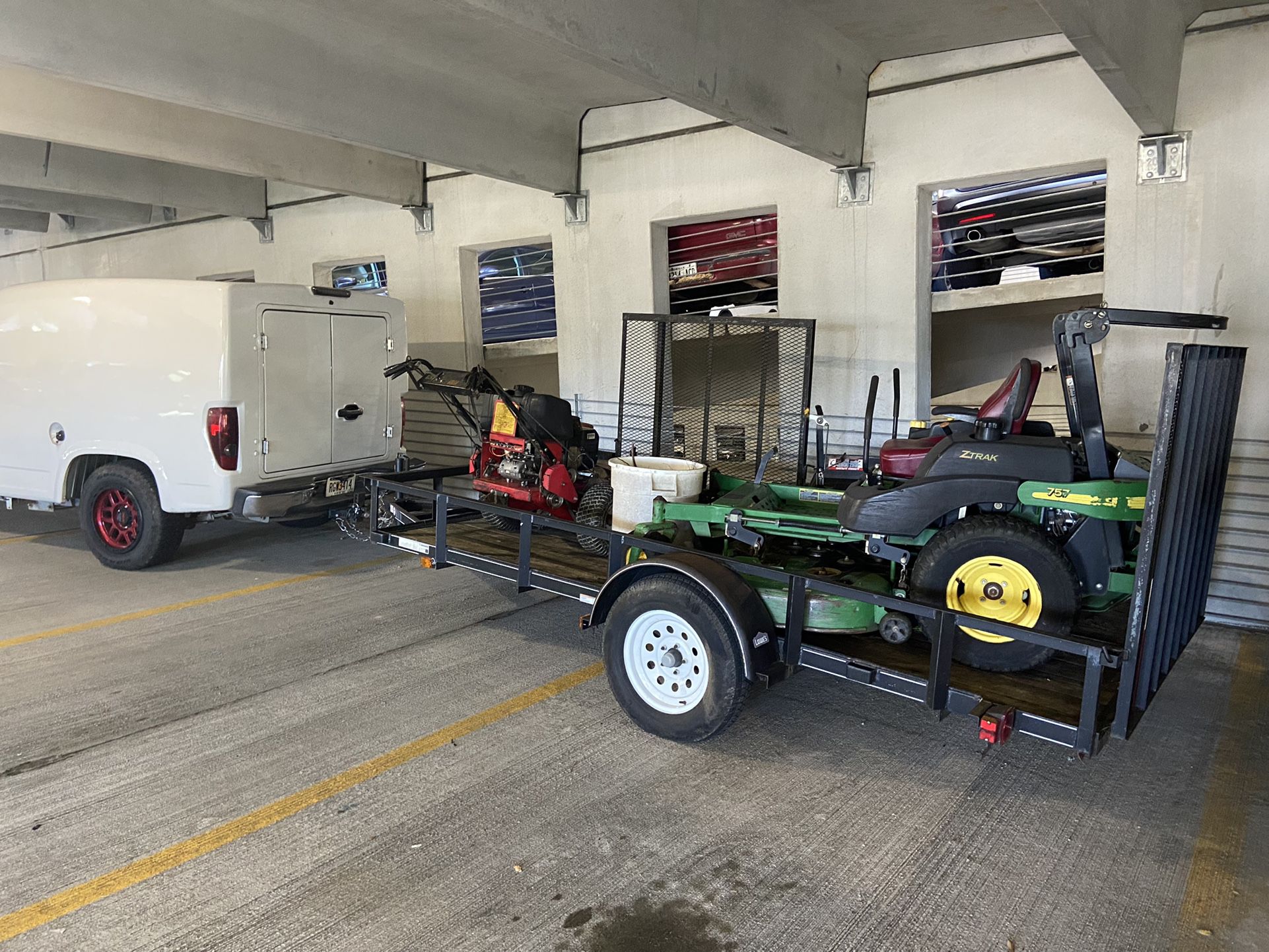 Commercial Lawnmowers And Trailer