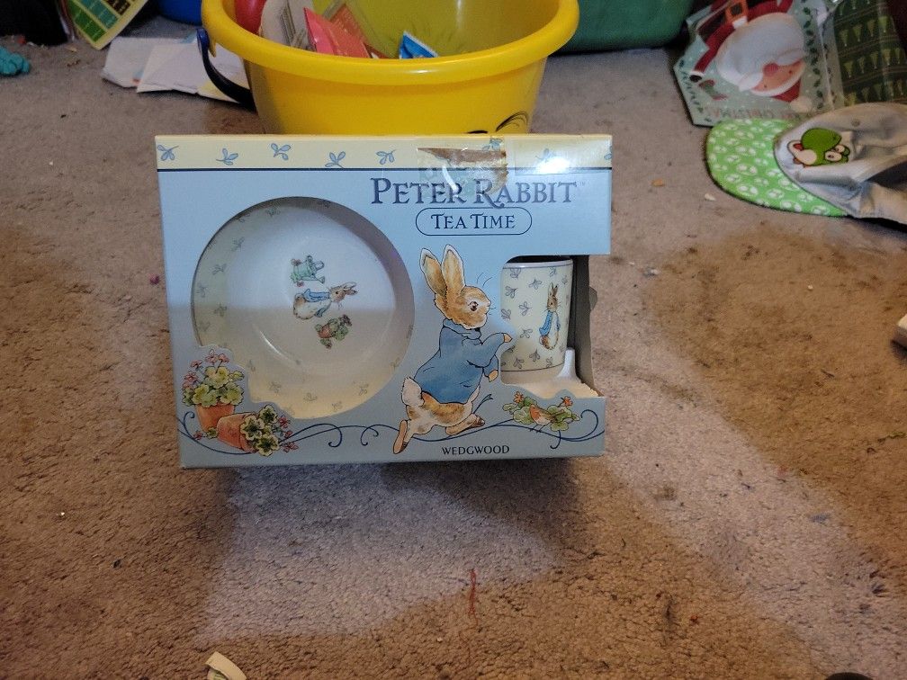 Peter Rabbit Tea Time Set Of Two In A Box Made In England 