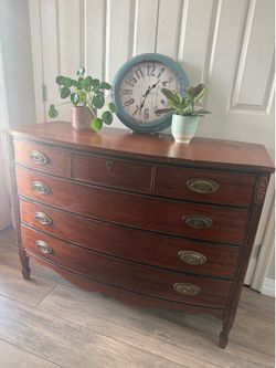 Dresser