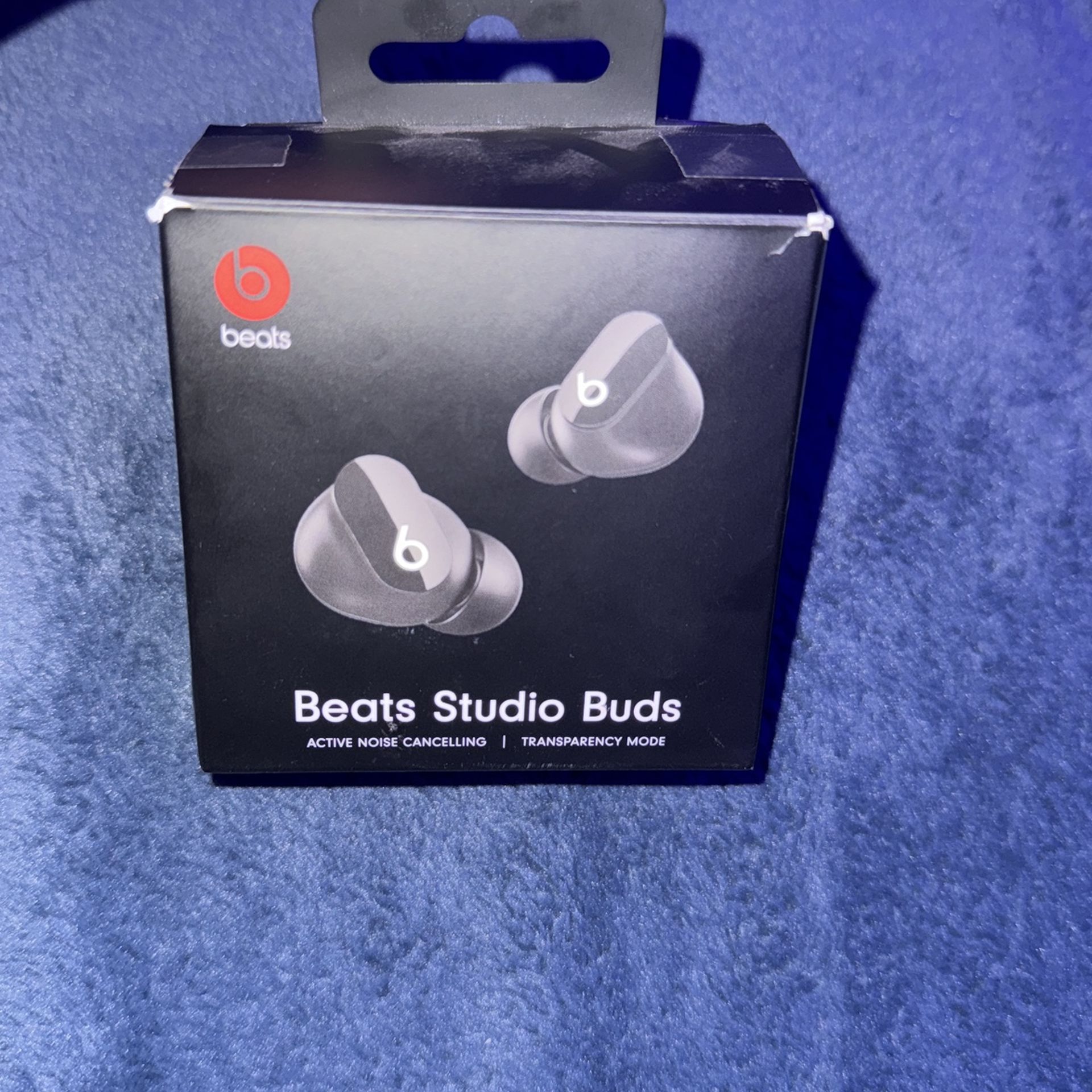Beats Studio Buds 