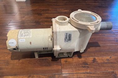 Excellent Pentair Whisperflo professional pool pump Pool Pump  1 HP  – Complete Pump Assembly – 115V/230V Dual Voltage – Used  Selling a complete pool
