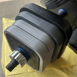 70 Pound Adjustable Dumbbell Set