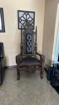 Lion king chair