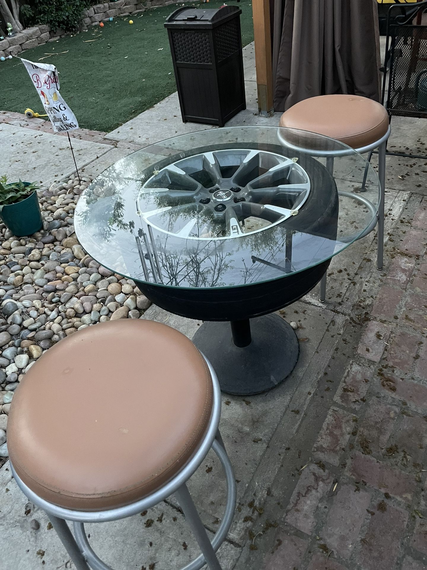 Man Cave Mustang Wheel Table and Bar Stool