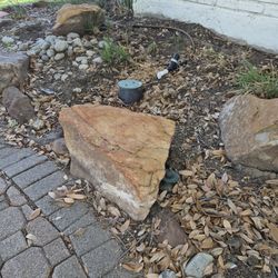 Large & Medium Sandstone Rocks