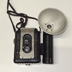 Vintage Argus 75 TLR Twin Lens Reflex Camera Argus Lumar 75mm Lens Flash Set