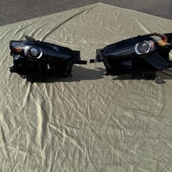 2020–2023 Mazda CX-30 OEM LED Headlights (Pair – Left & Right,)Adaptive