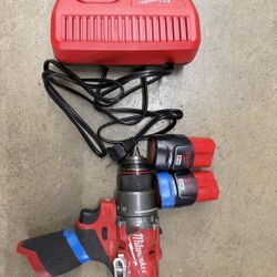 M 12 Drill 2 2.0 Battery’s, M12 Charger
