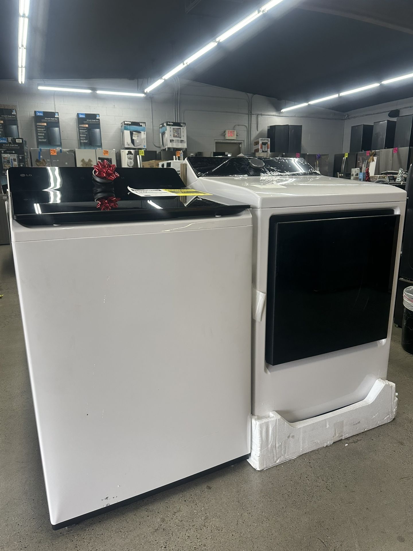 LG 5.5 cu. Ft. Gas Set