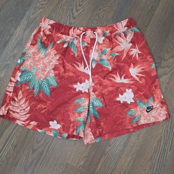 Nike Woven Club Shorts  - Large