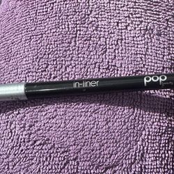black eyeliner