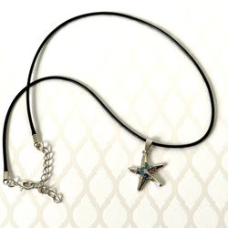 Starfish Pendant Necklace 