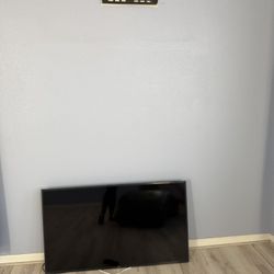 55” Tv With Mount 