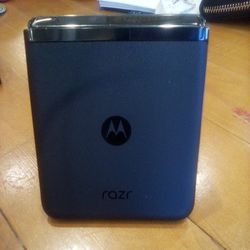Motorola RAZR Plus   New UNLOCKED!!!