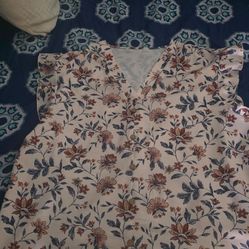 Women's Blouse size xl