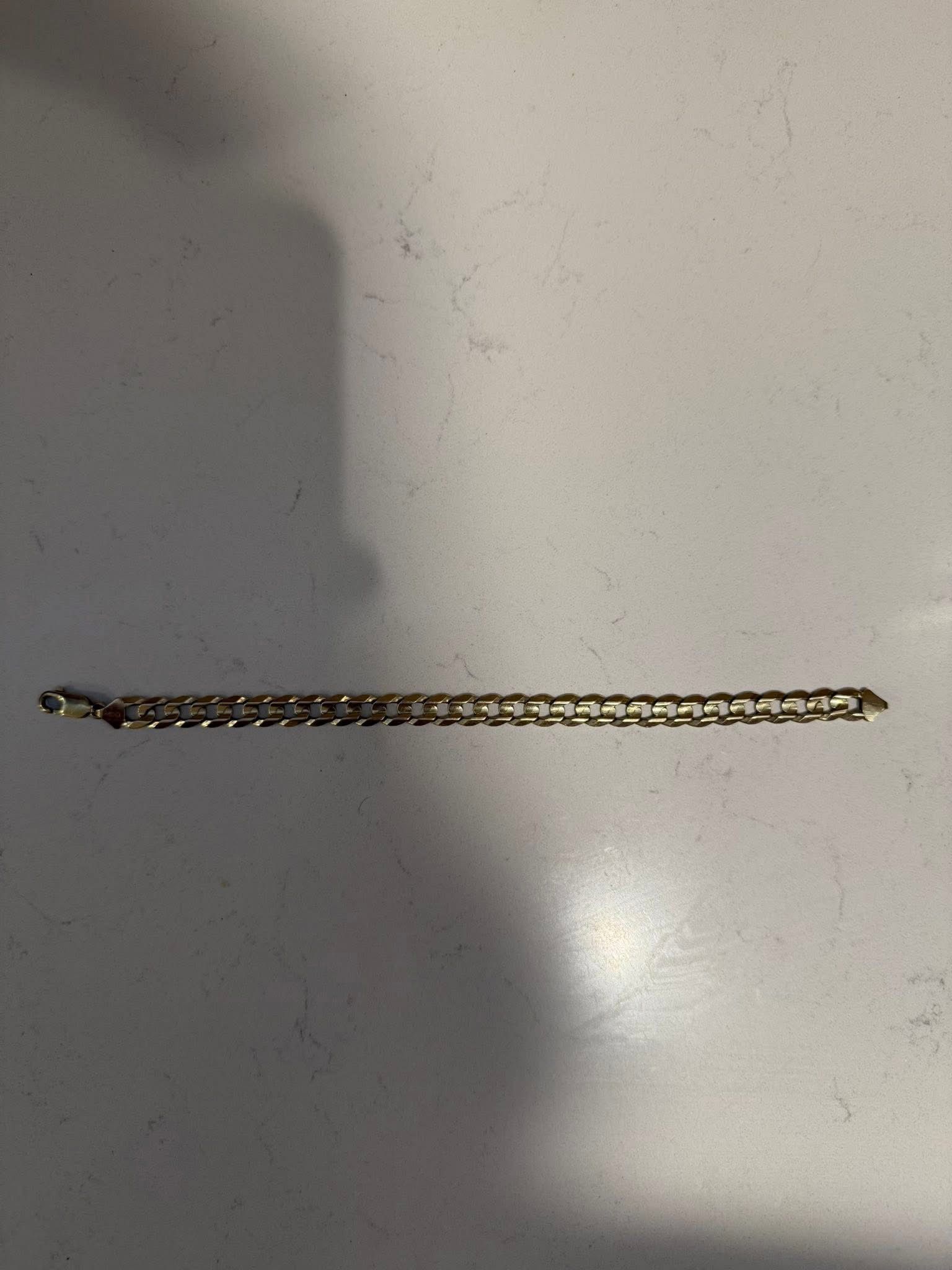 10k Solid Yellow Gold- 9”- 17 Gram Curb Link Chain