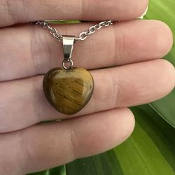 New, Beautiful Tiger Eye Stone Heart Necklace. Jewelry Bag Included.