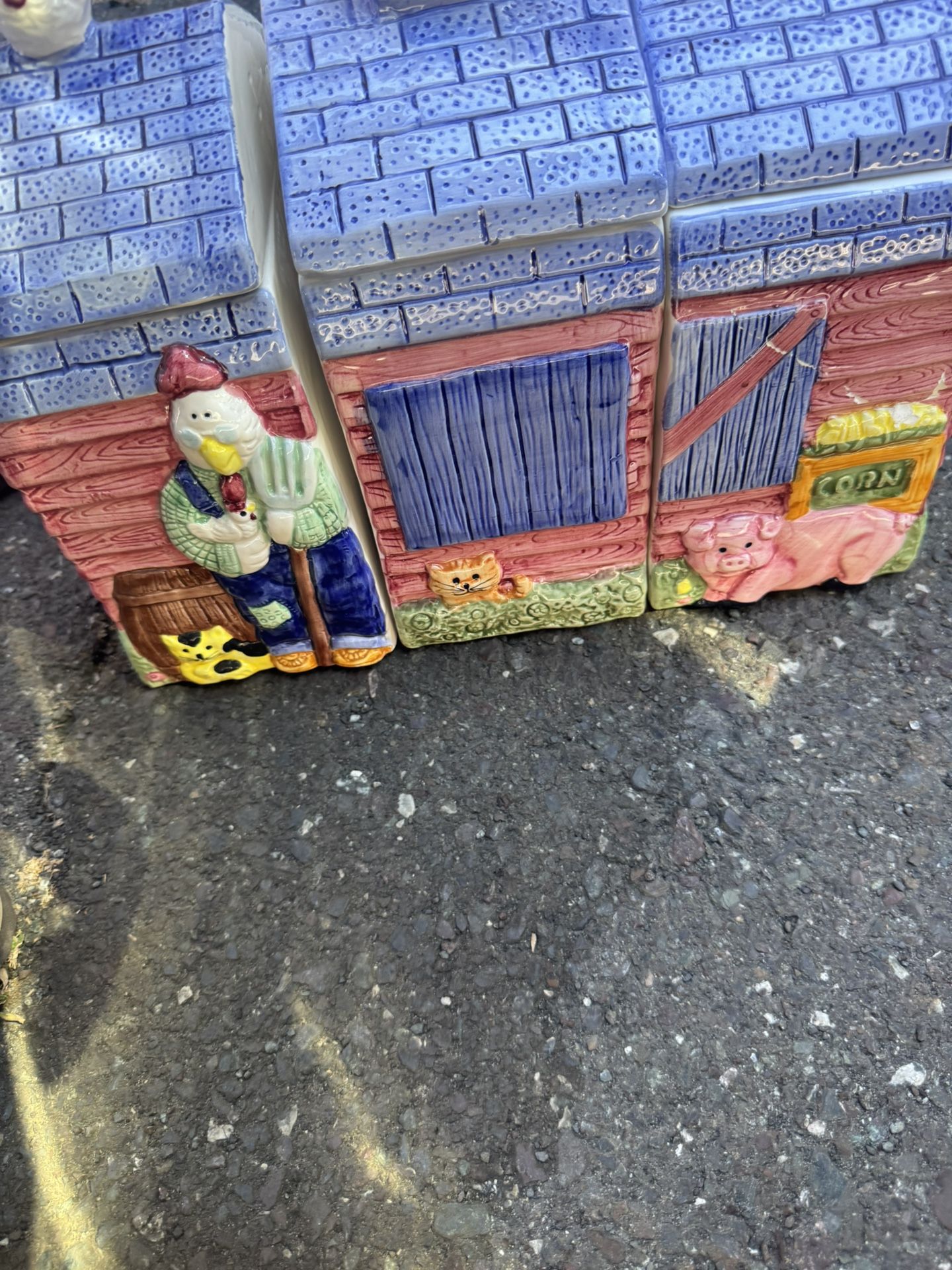 Vintage farm barn new cookie jar