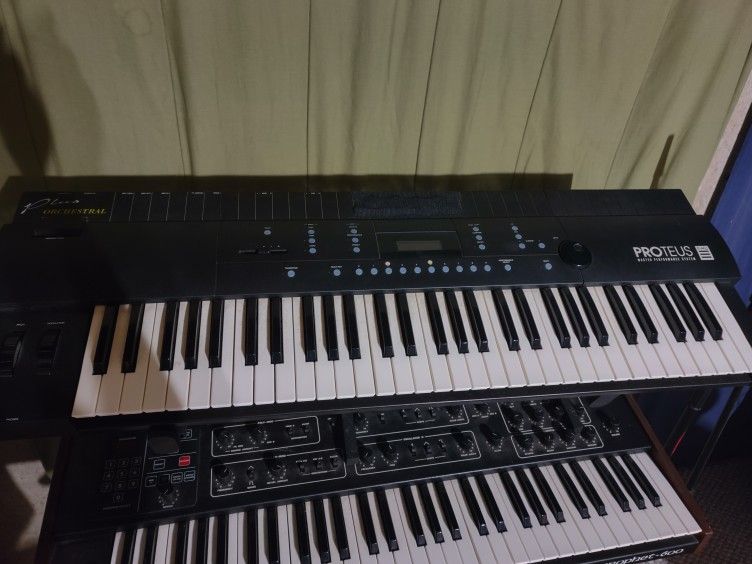 EMU Proteus Plus Orchestral Keyboard And Case